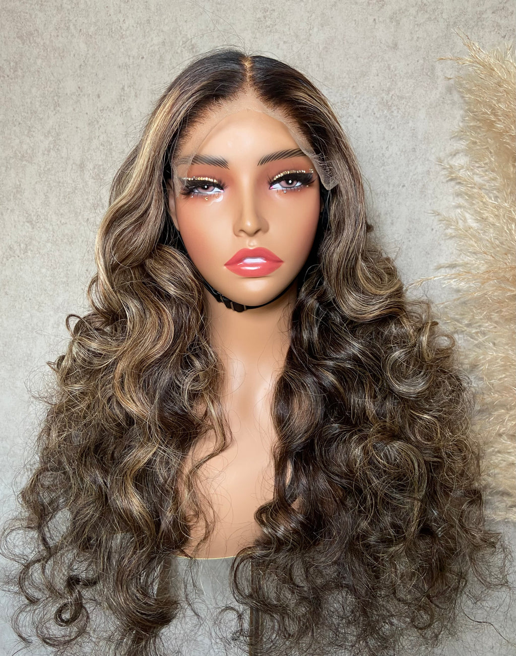 CIARA | 7x7 HD Lace Wig | 26” Raw Vietnamese Bodywave Hair | Balayage Mix Blonde Highlights