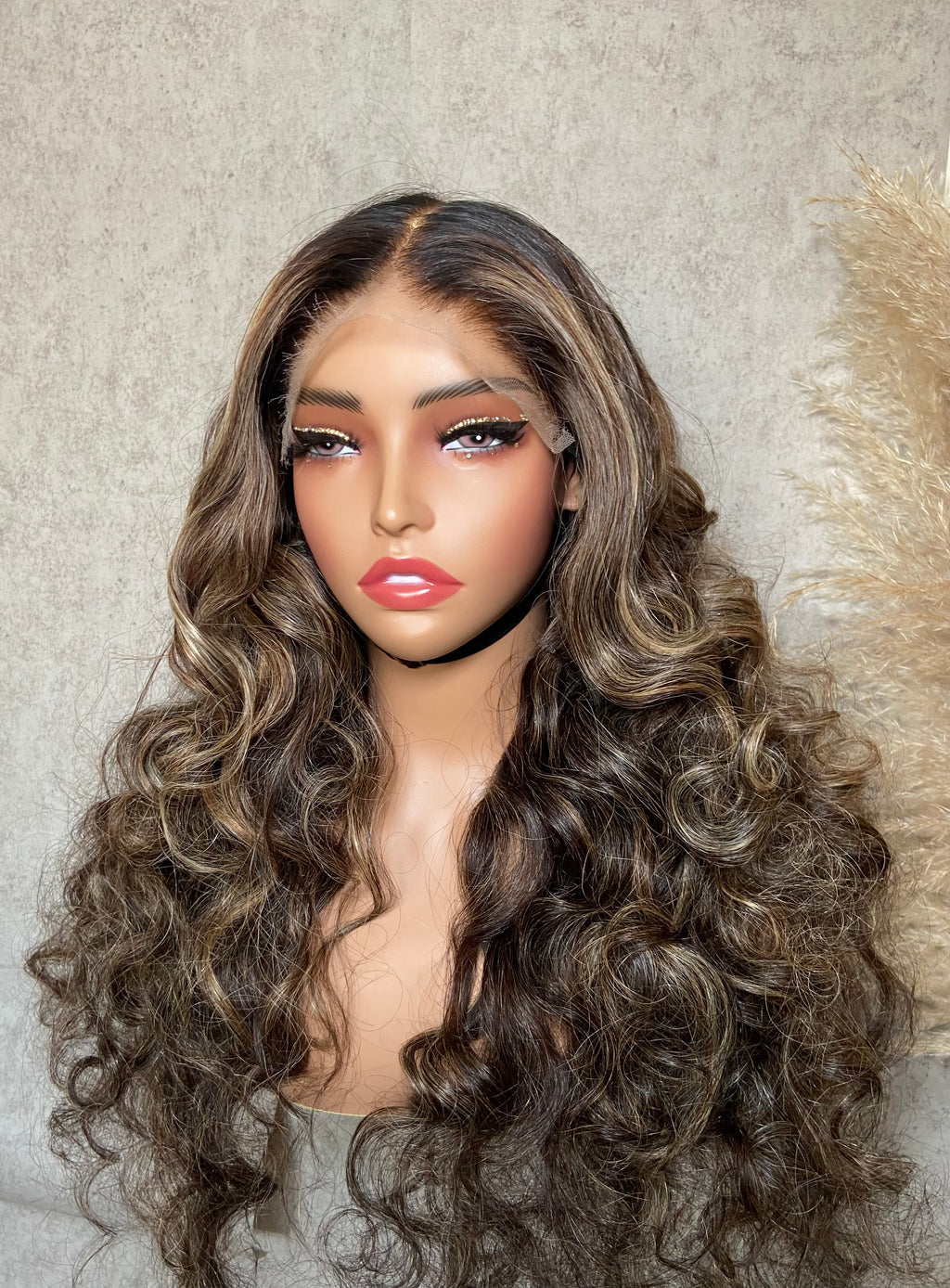 CIARA | 7x7 HD Lace Wig | 26” Raw Vietnamese Bodywave Hair | Balayage Mix Blonde Highlights