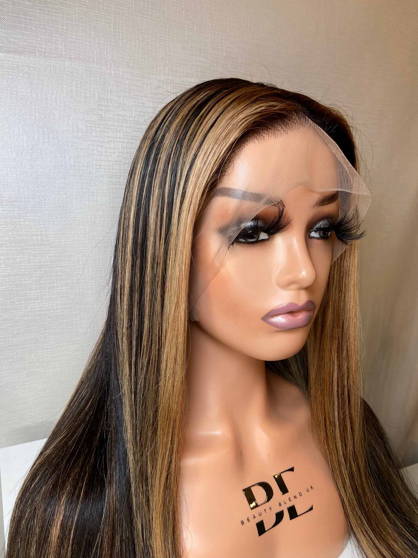 DEE | Single Donor Virgin Hair Full Lace Wig | Balayage Highlights | Bone Straight 20”